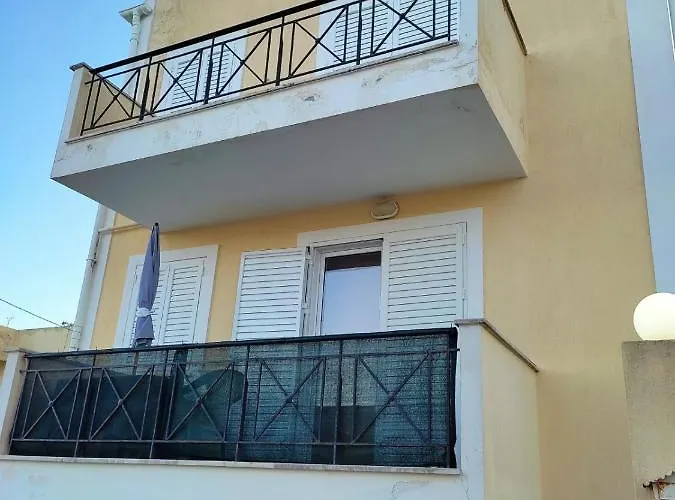 Xristianna Apartment *